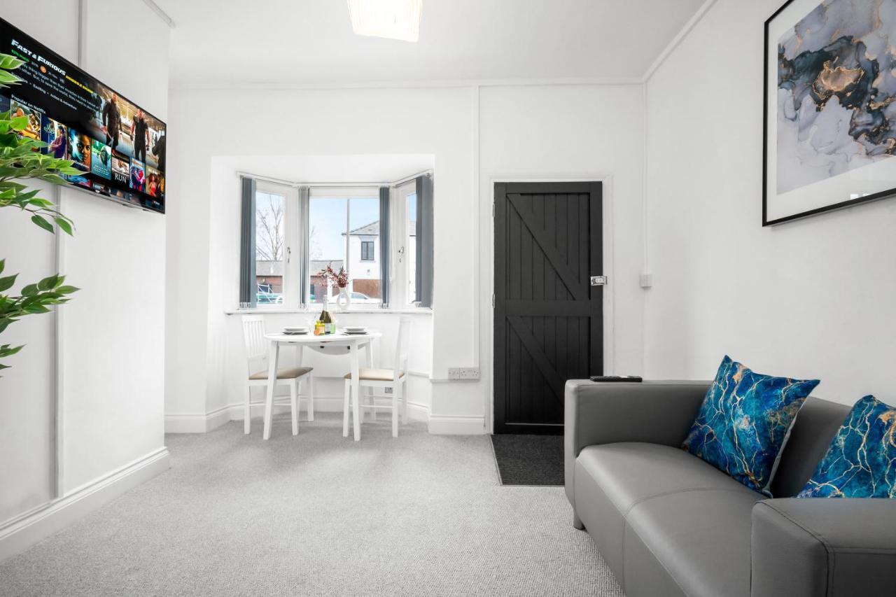 Beautiful Waterside Apartment - Parking - Perry Barr - Top Rated Birmingham Ngoại thất bức ảnh